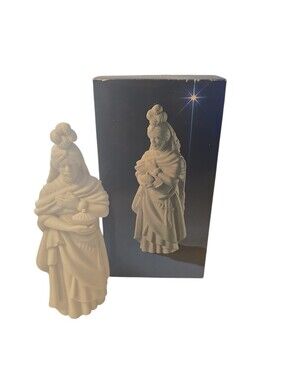 Vintage 1982 Avon The Magi Kaspar White Porcelain Nativity Figurine READ